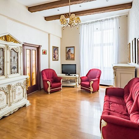 2 Virmens'Ka Apartment Lvov Exteriér fotografie