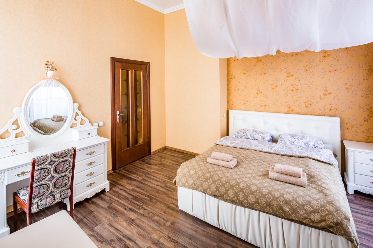 2 Virmens'Ka Apartment Lvov Exteriér fotografie