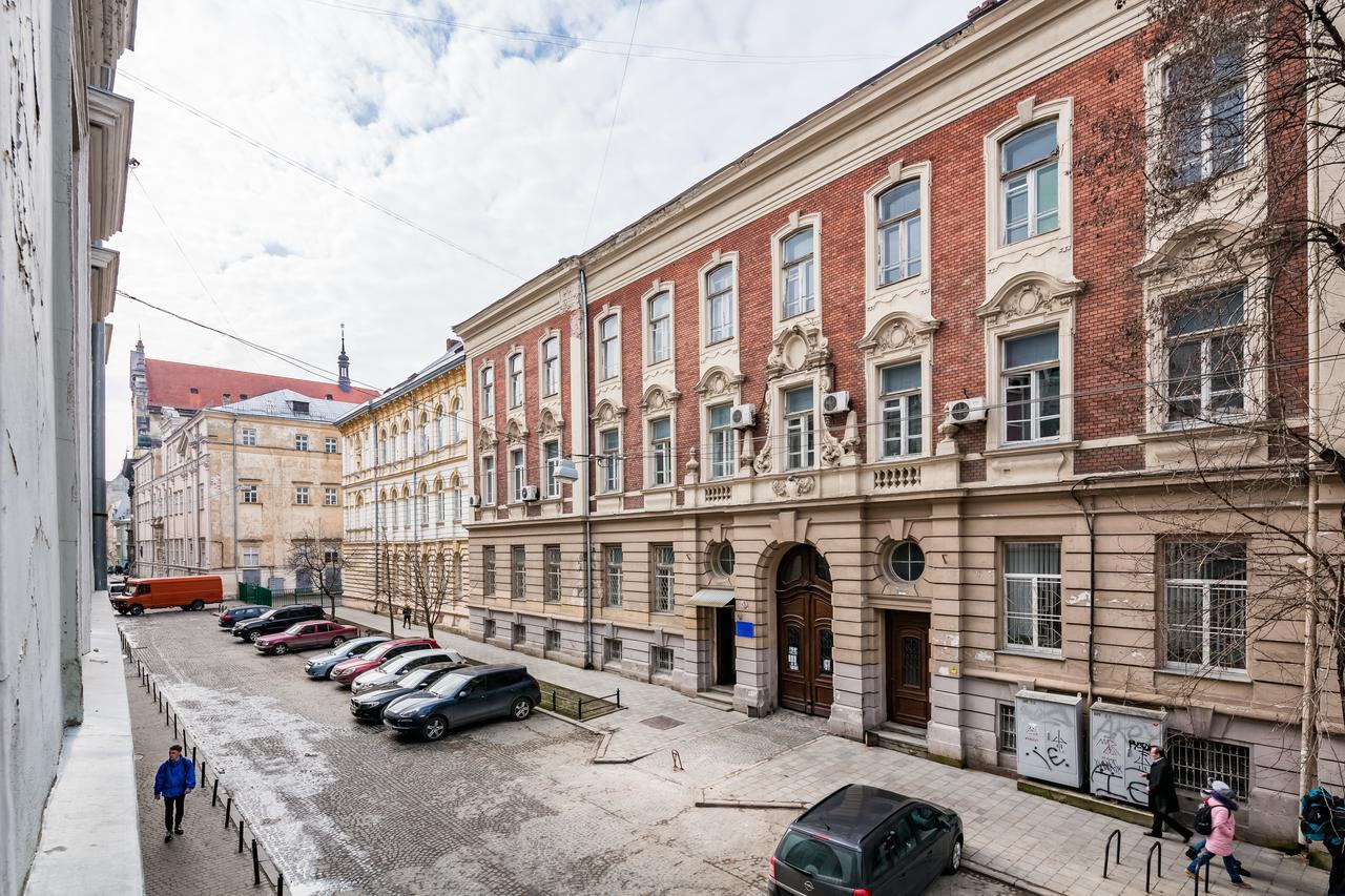 2 Virmens'Ka Apartment Lvov Exteriér fotografie