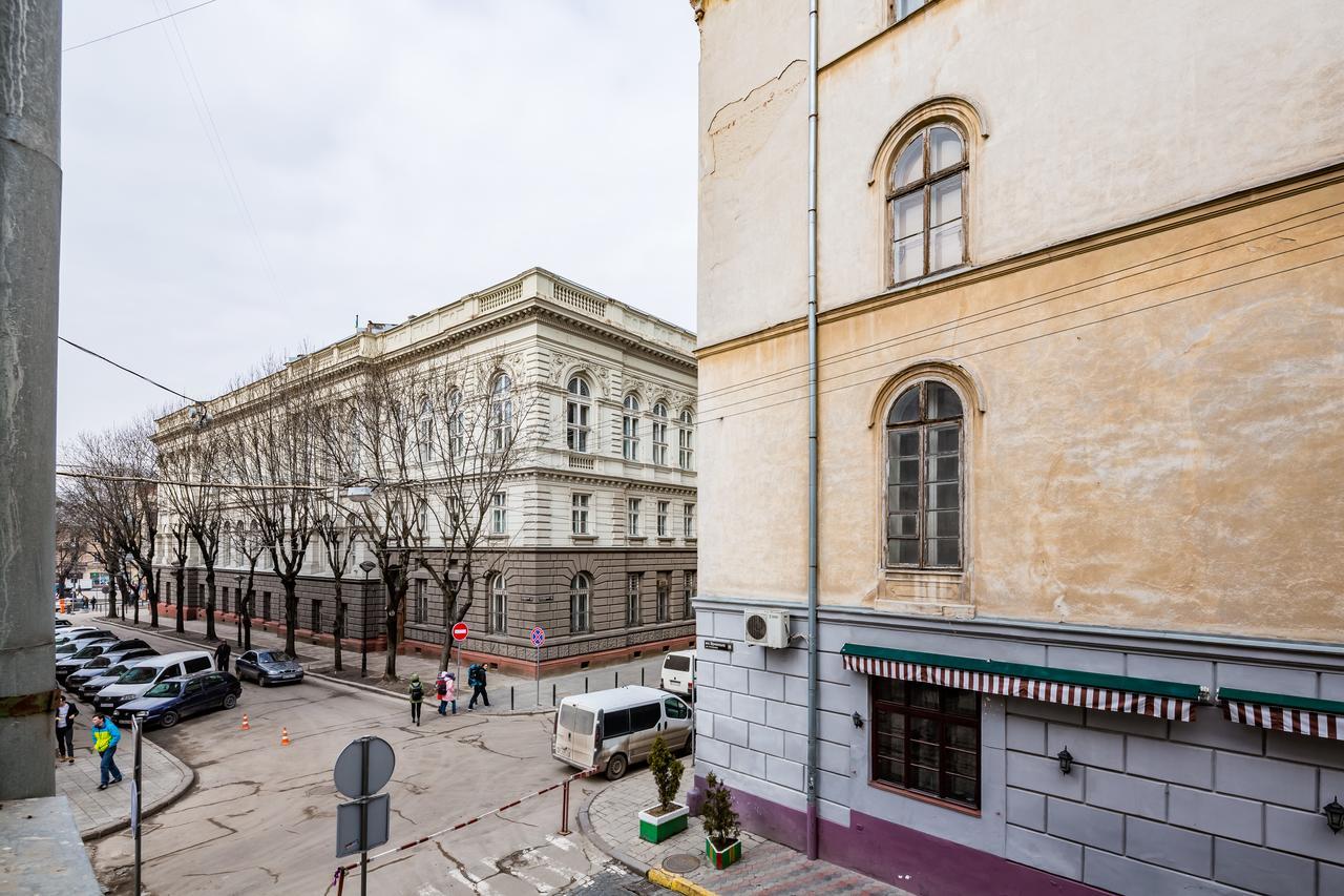 2 Virmens'Ka Apartment Lvov Exteriér fotografie